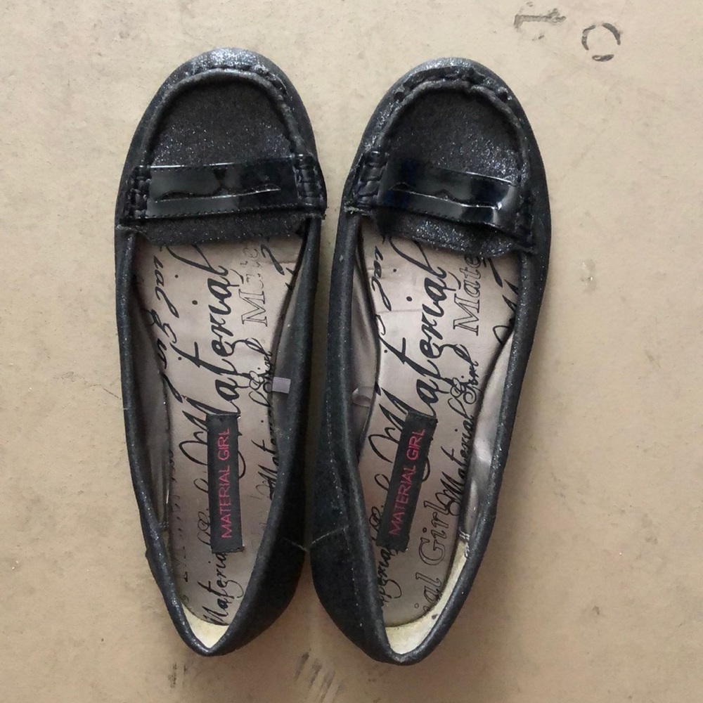 Black flats